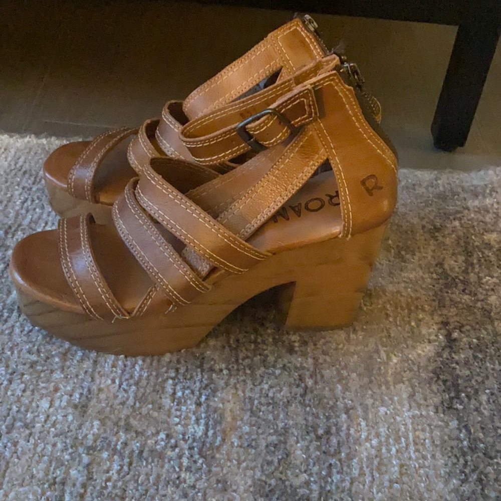 Roan wooden platform sandal